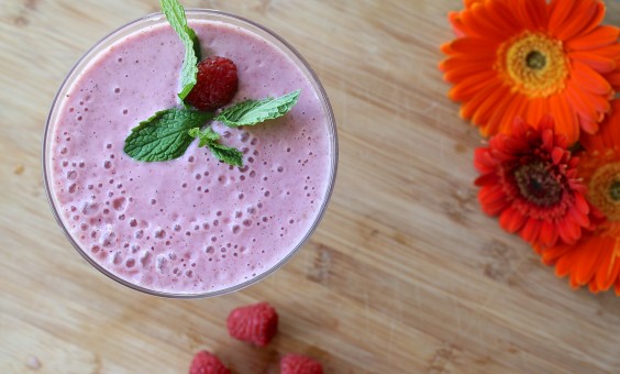 Eating collagen in protein powder smoothies